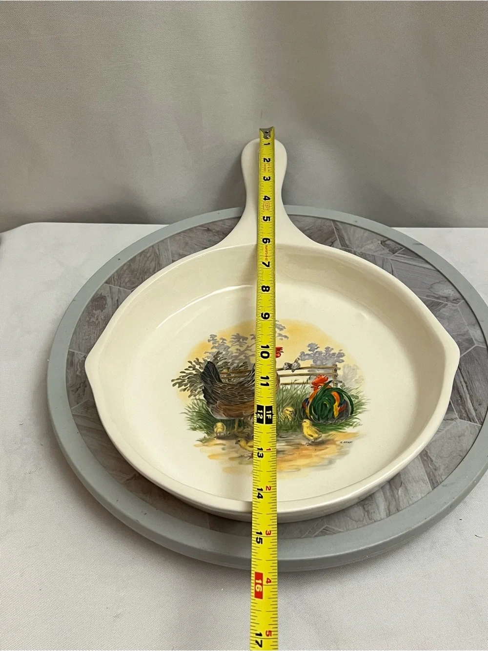 Vintage Ceramic Chicken Rooster Skillet Wall Hanging Farmhouse Serving Dish